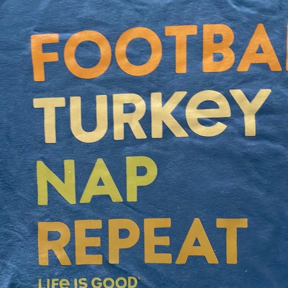 Men’s Life is Good Thanksgiving T-shirt Football 🏈 Turkey 🦃 Nap 💤 small - Picture 3 of 3